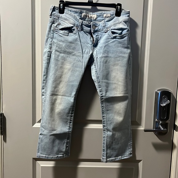 BKE Stella Capris - Picture 1 of 3